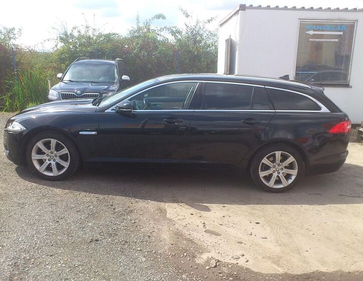 Jaguar XF 4