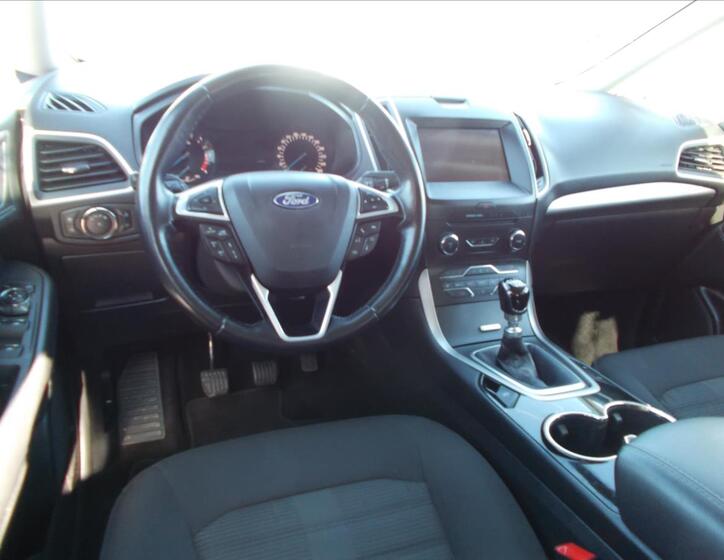 Ford Galaxy 16