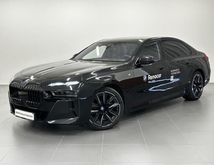 BMW i7 1