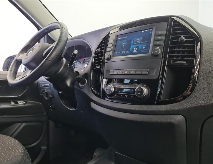 Mercedes-Benz Vito 16