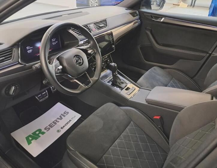 Škoda Superb 16