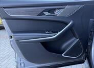 Jaguar F-Pace 13