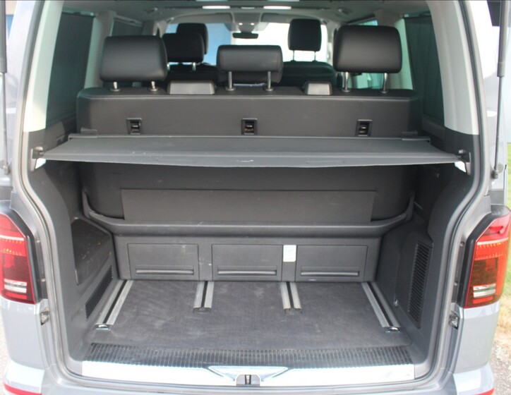 Volkswagen Multivan 33