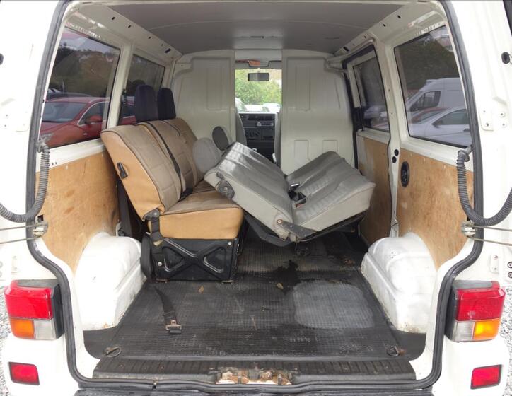 Volkswagen Transporter 14