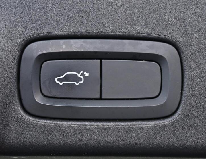 Volvo V90 29
