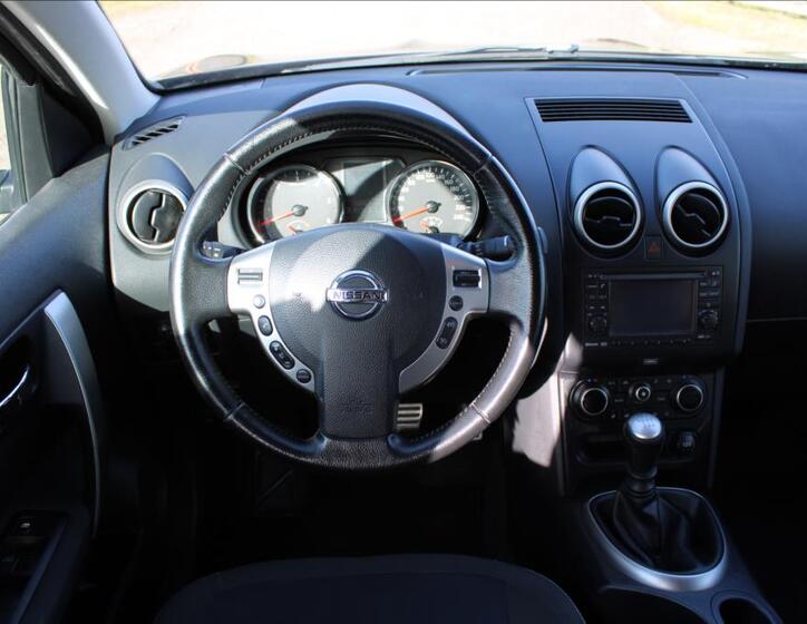 Nissan Qashqai 12