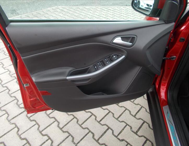 Ford Focus 29
