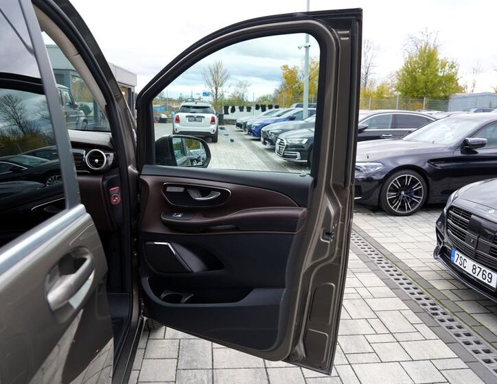 Mercedes-Benz Třídy V 22