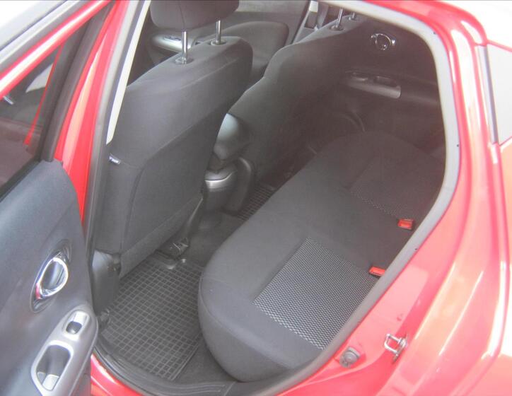 Nissan Juke 16