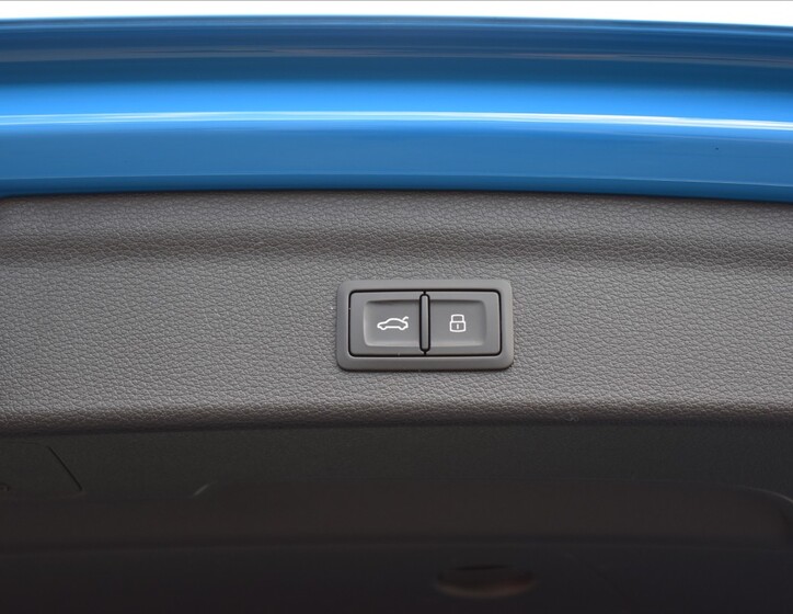 Audi Q3 10