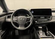 Lexus ES 300h 5