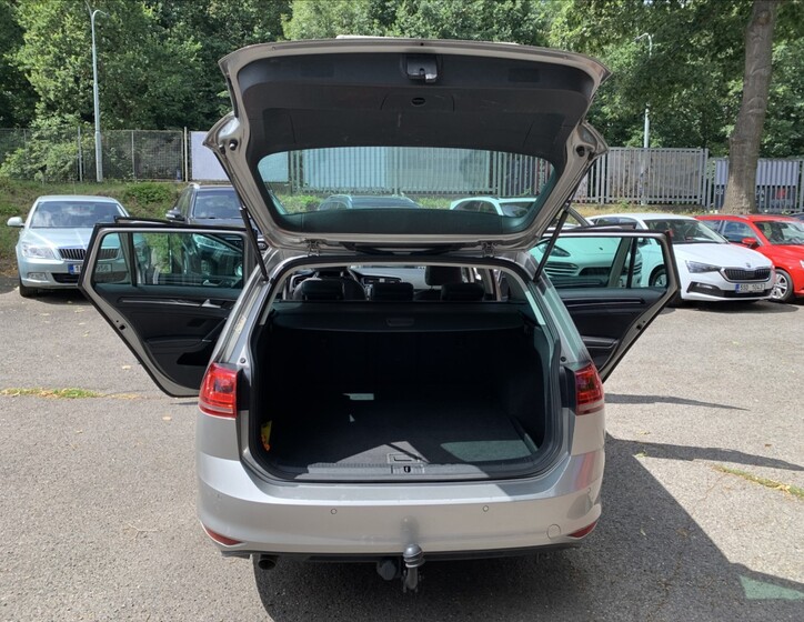 Volkswagen Golf 21