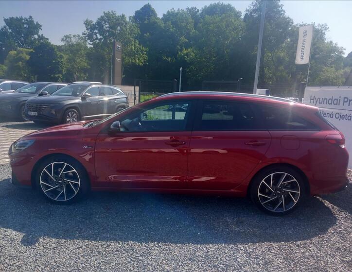 Hyundai i30 4