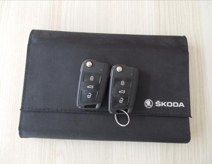 Škoda Superb 32