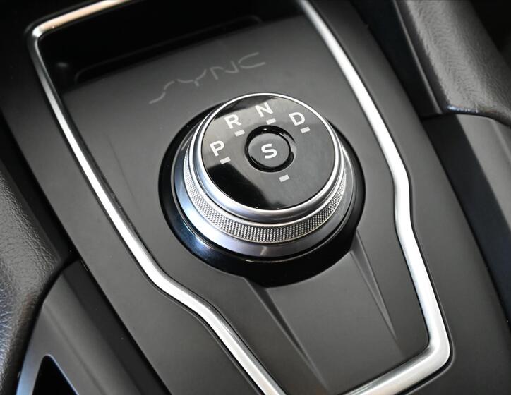 Ford Mondeo 24