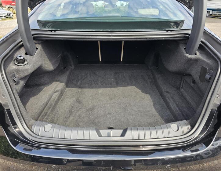 Jaguar XF 44