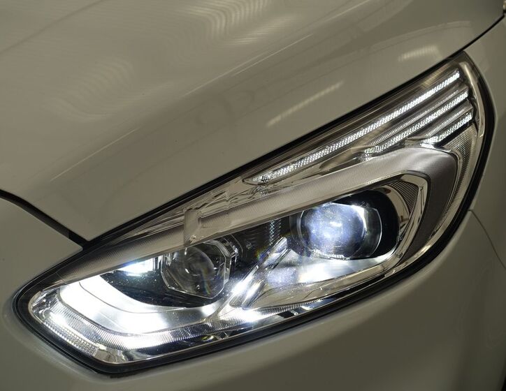 Ford Galaxy 37