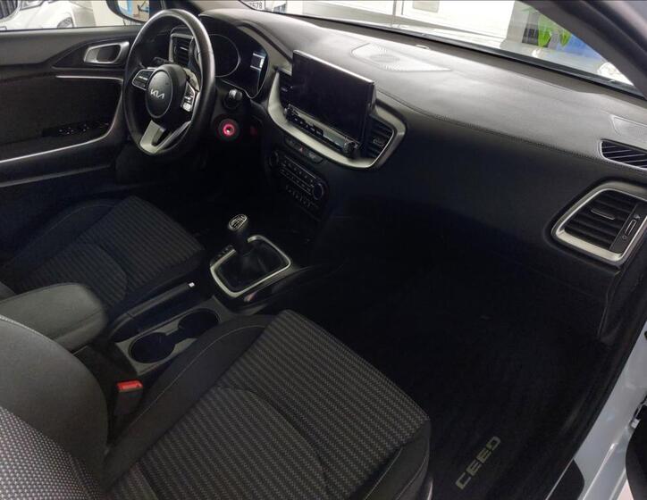 KIA Ceed 9