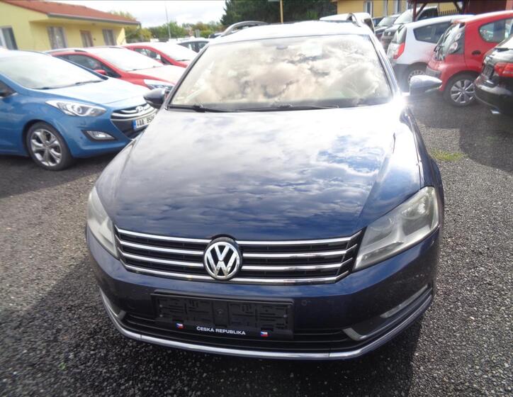 Volkswagen Passat 2
