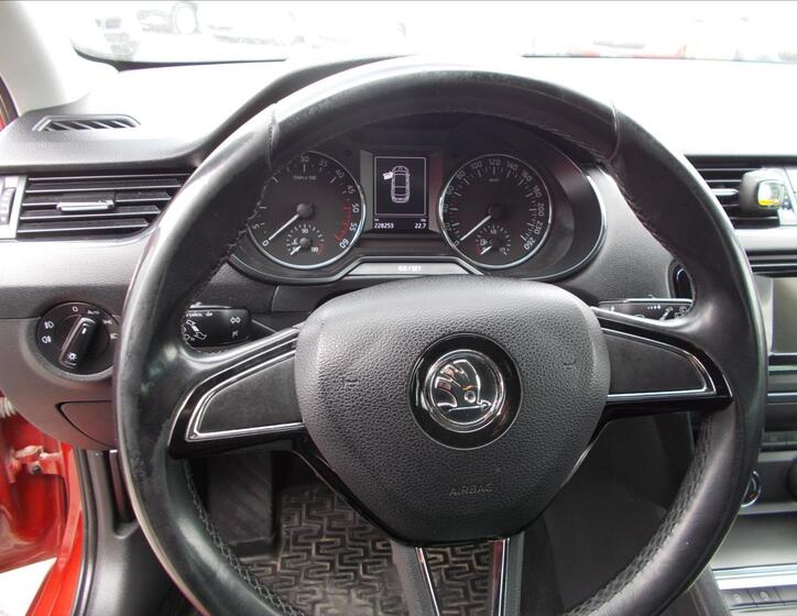 Škoda Octavia 23
