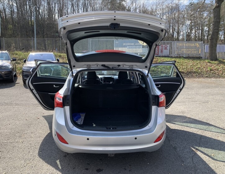 Hyundai i30 18