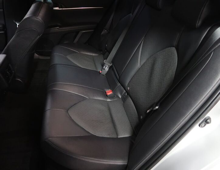 Toyota Camry 10