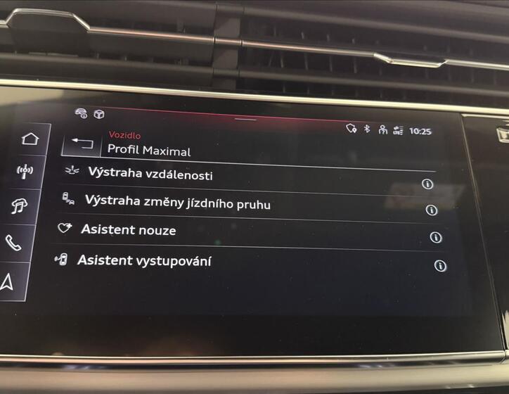 Audi Q8 20