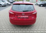 Hyundai i30 4