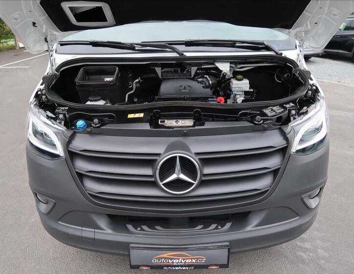 Mercedes-Benz Sprinter 18