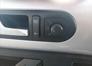 Volkswagen New Beetle 9
