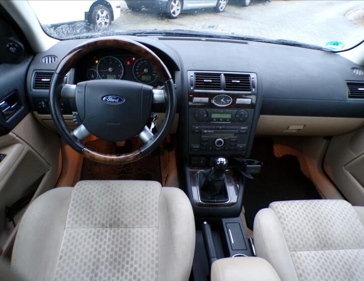 Ford Mondeo 7