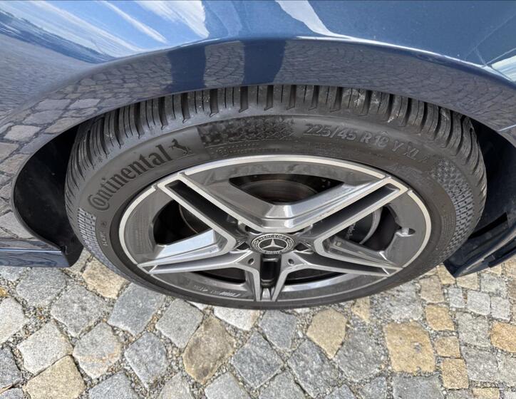 Mercedes-Benz CLA 27