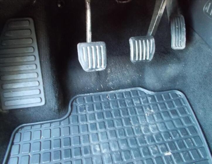Ford Galaxy 23