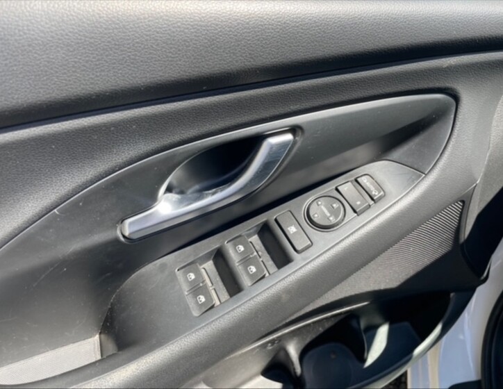 Hyundai i30 11