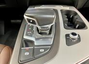 Audi Q7 23