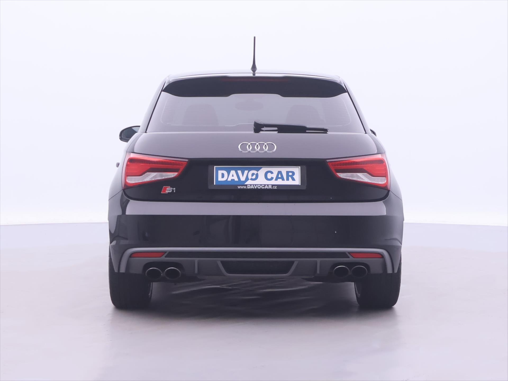 Audi S1