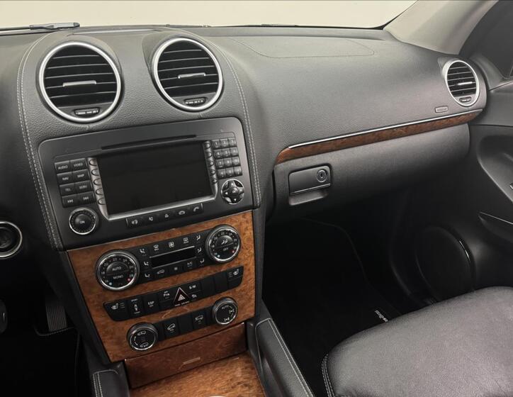 Mercedes-Benz GL 14