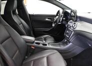 Mercedes-Benz CLA 12