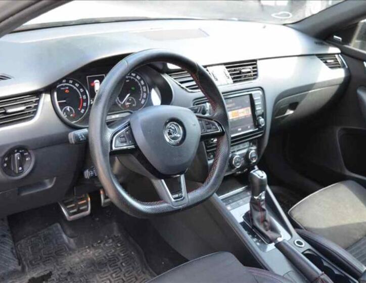 Škoda Octavia 16