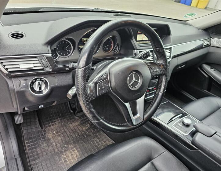 Mercedes-Benz Třídy E 11