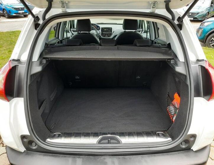 Peugeot 2008 5