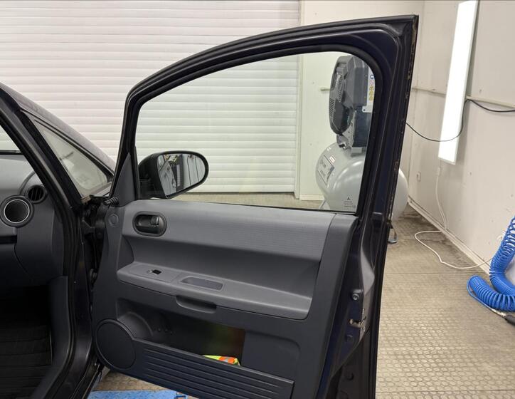 Mitsubishi Colt 19