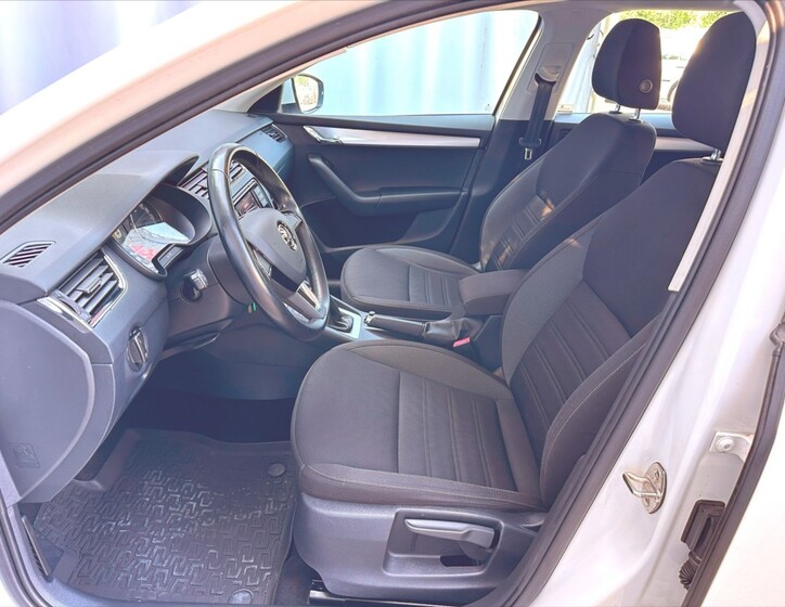 Škoda Octavia 9