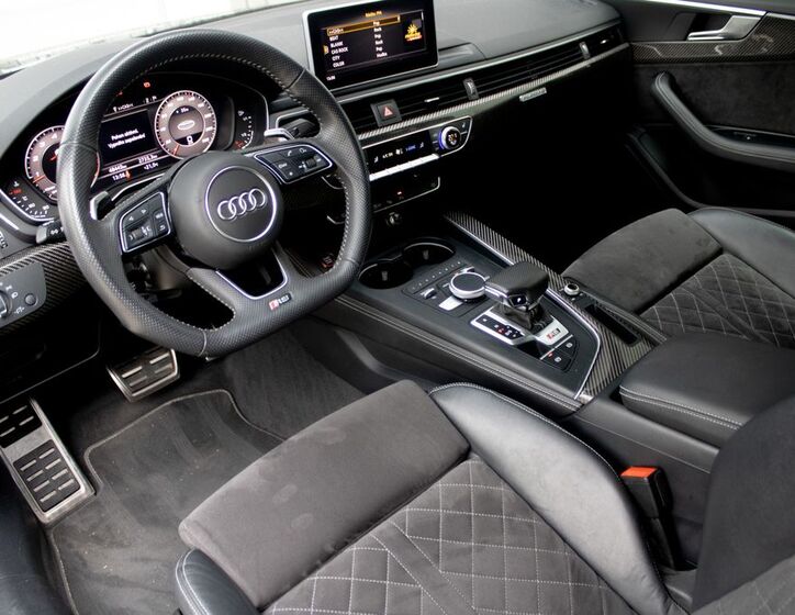 Audi RS5 10