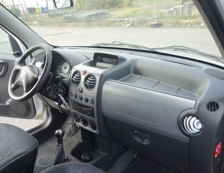 Peugeot Partner 22