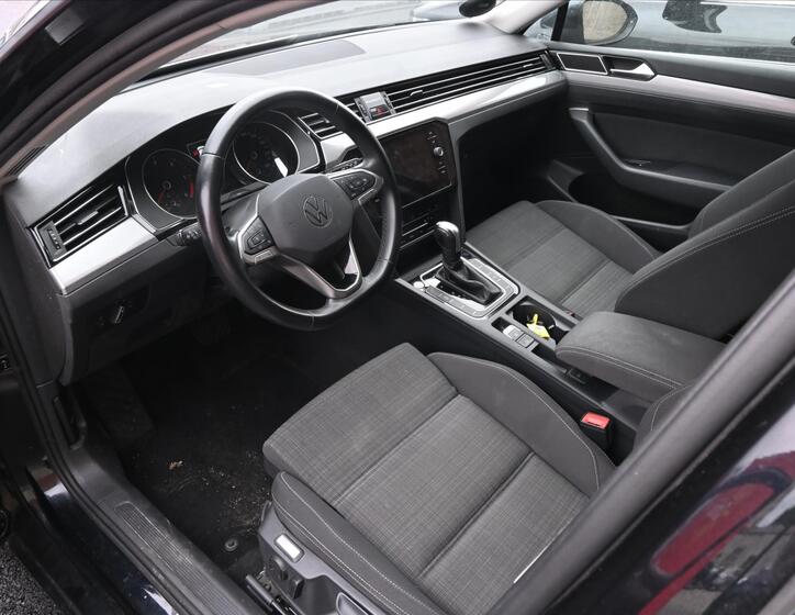 Volkswagen Passat 2