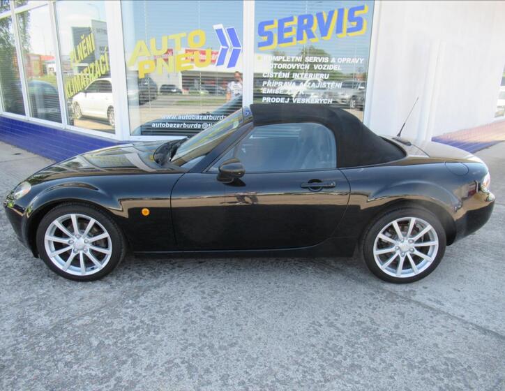 Mazda MX-5 8
