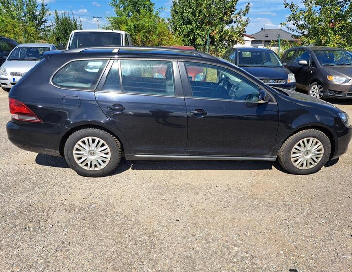 Volkswagen Golf 16