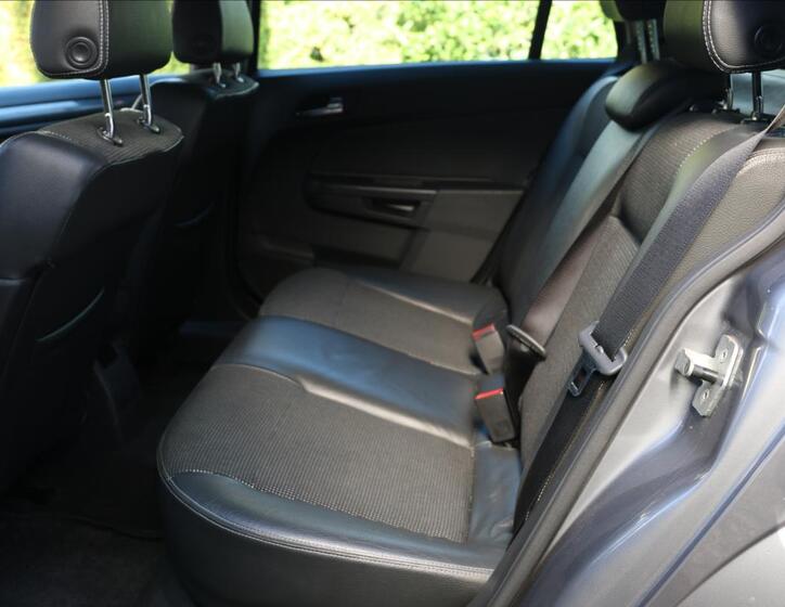 Opel Astra 29