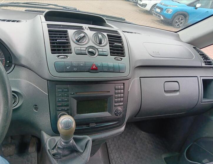Mercedes-Benz Vito 9